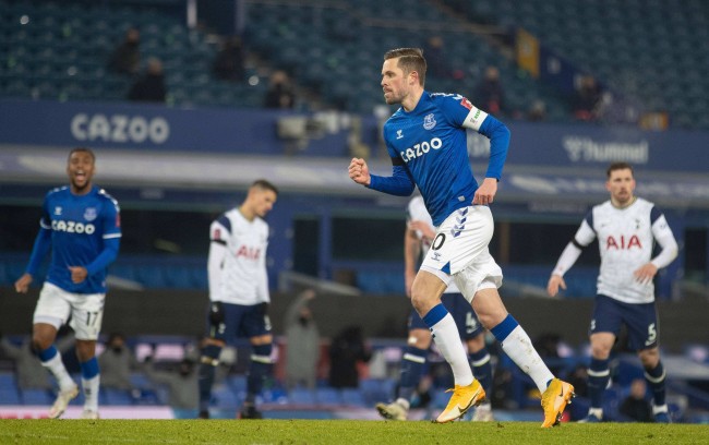 并导致该交 并导致该交